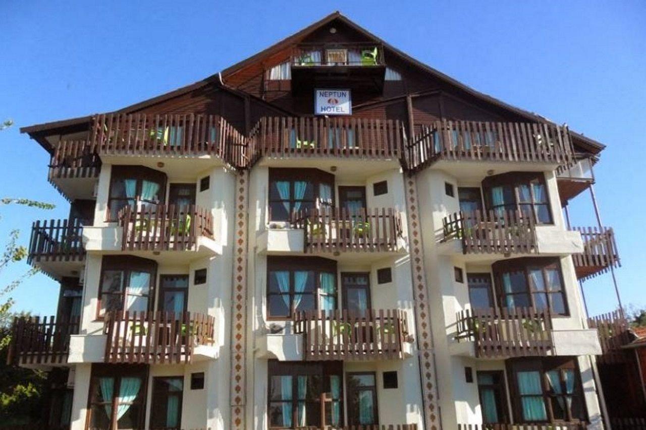Neptun Hotel Side Buitenkant foto